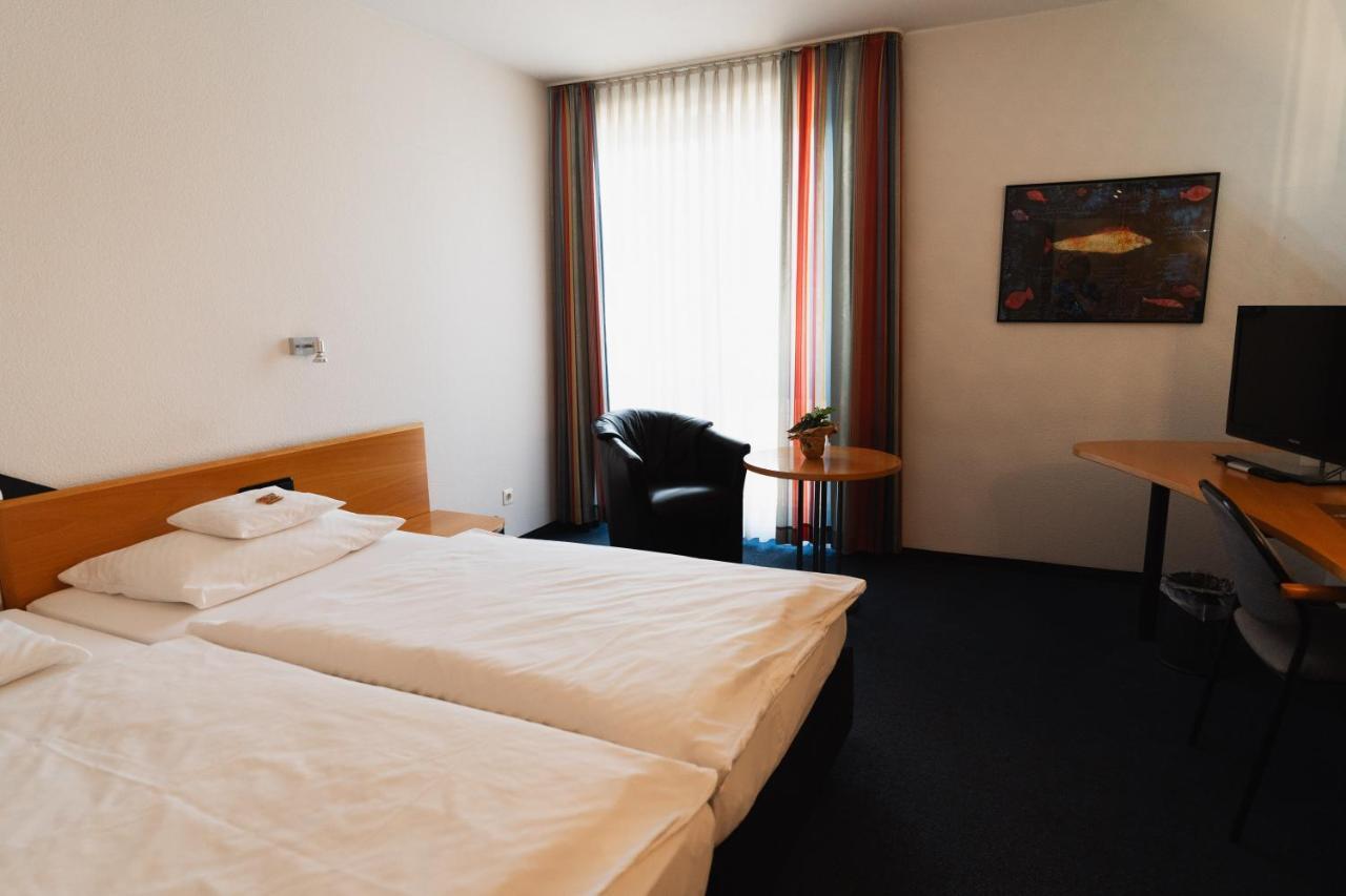Hotel Am Weiher Erkelenz Bagian luar foto