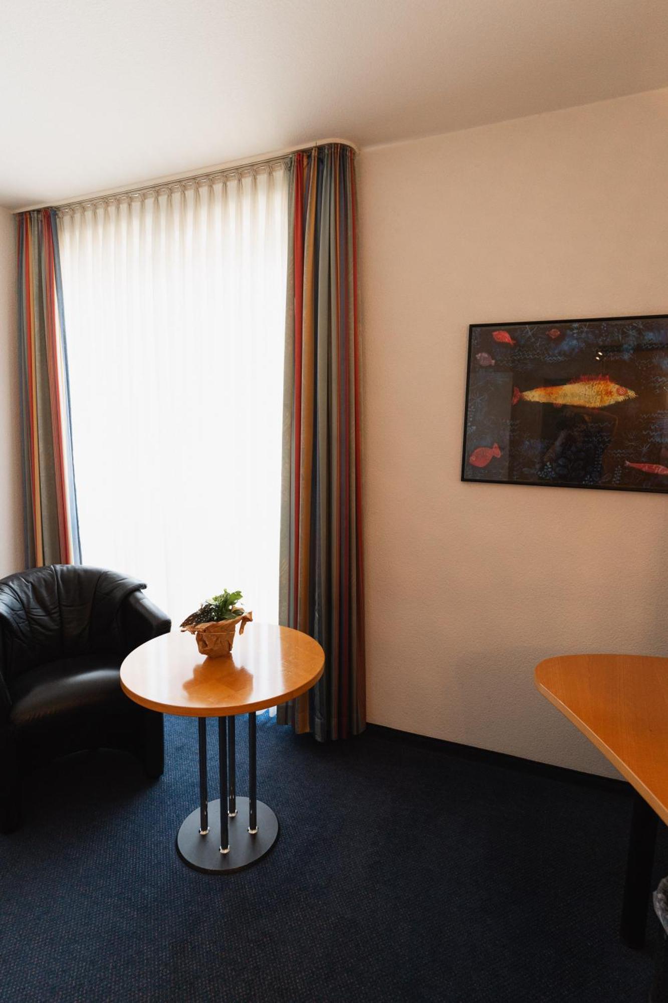 Hotel Am Weiher Erkelenz Bagian luar foto