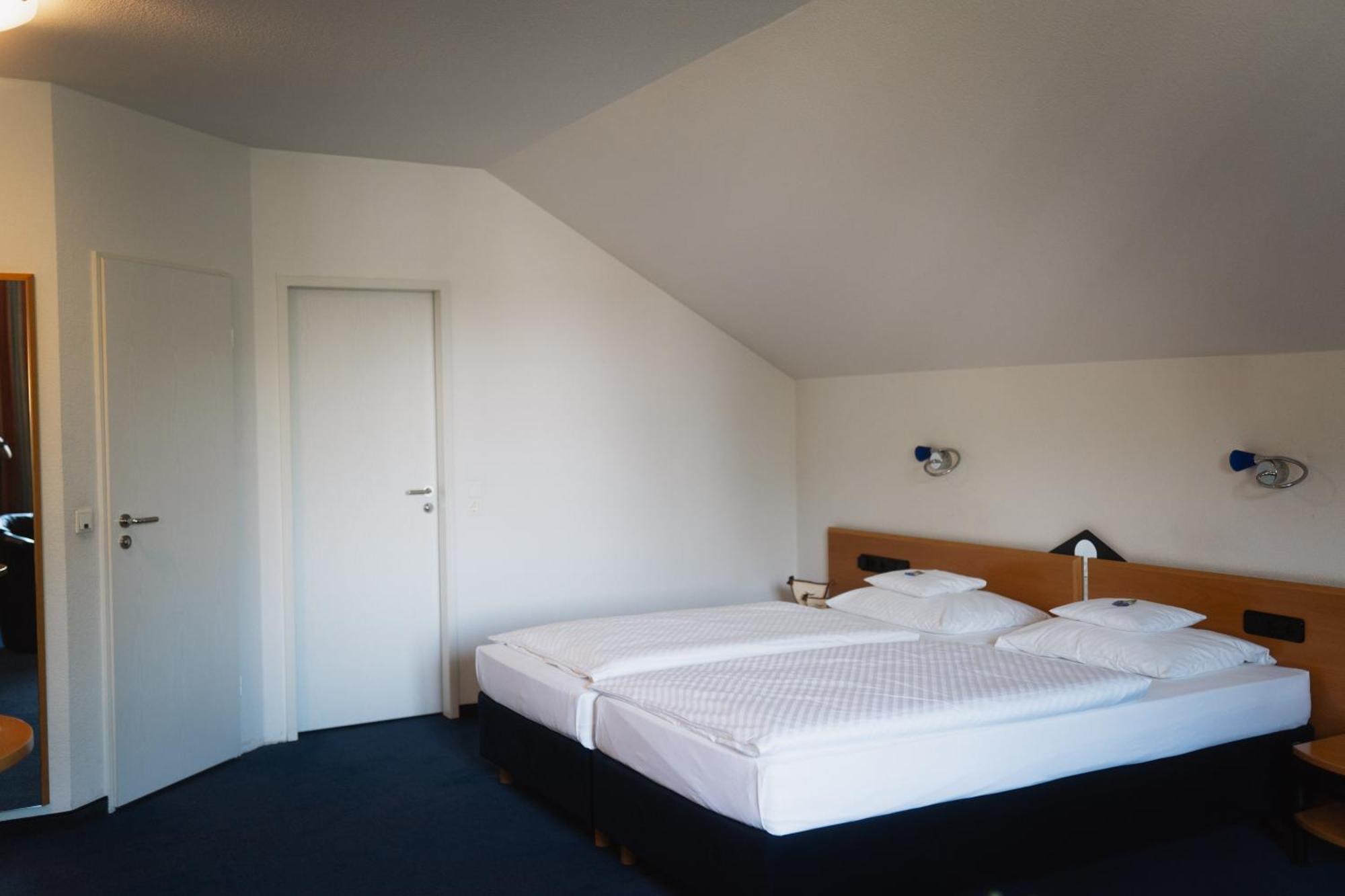 Hotel Am Weiher Erkelenz Bagian luar foto